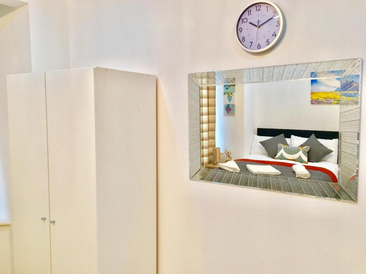 London 2 Bedroom Apartment, Kitchen, Reception And Private Garden Dış mekan fotoğraf
