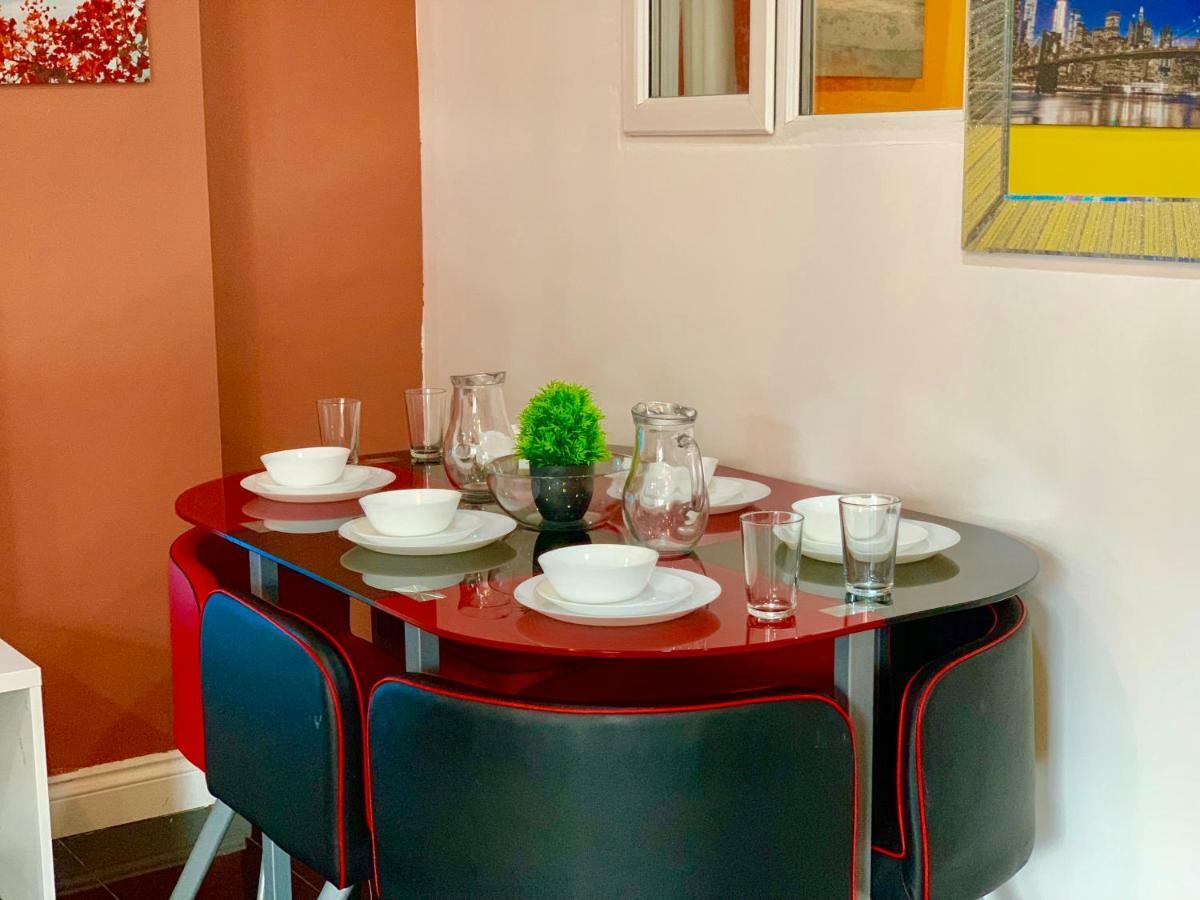 London 2 Bedroom Apartment, Kitchen, Reception And Private Garden Dış mekan fotoğraf