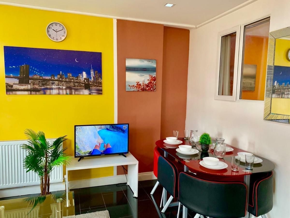 London 2 Bedroom Apartment, Kitchen, Reception And Private Garden Dış mekan fotoğraf